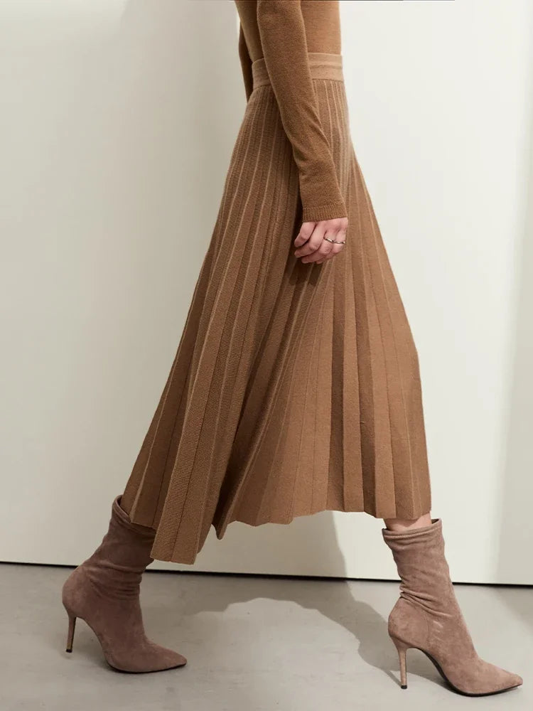 Julliete | Minimalistischer einfarbiger Plissee-Rock
