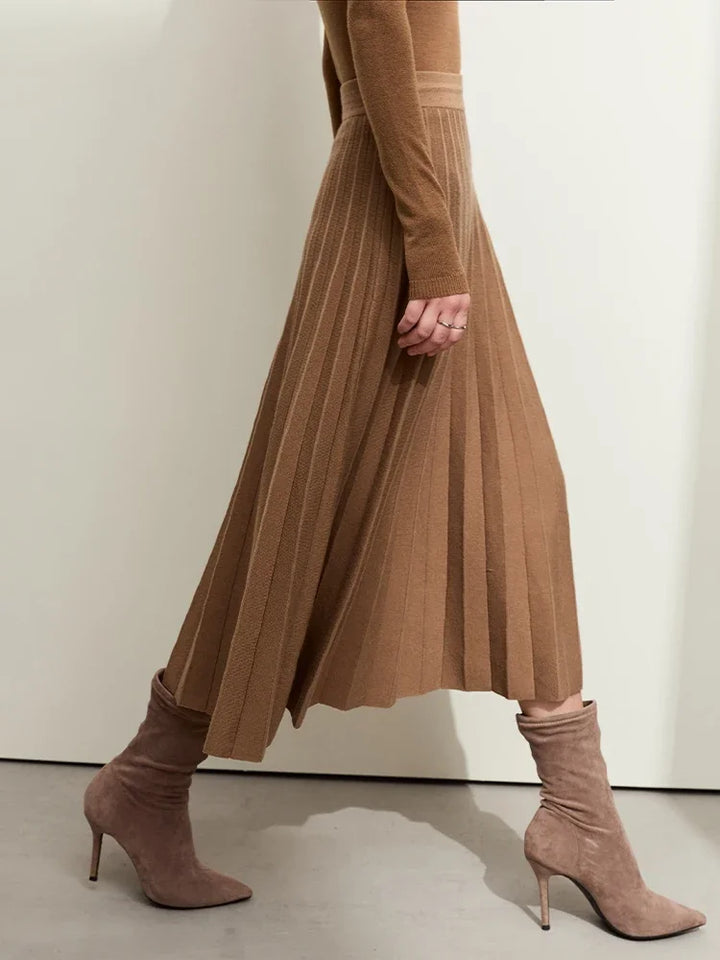 Julliete | Minimalistischer einfarbiger Plissee-Rock