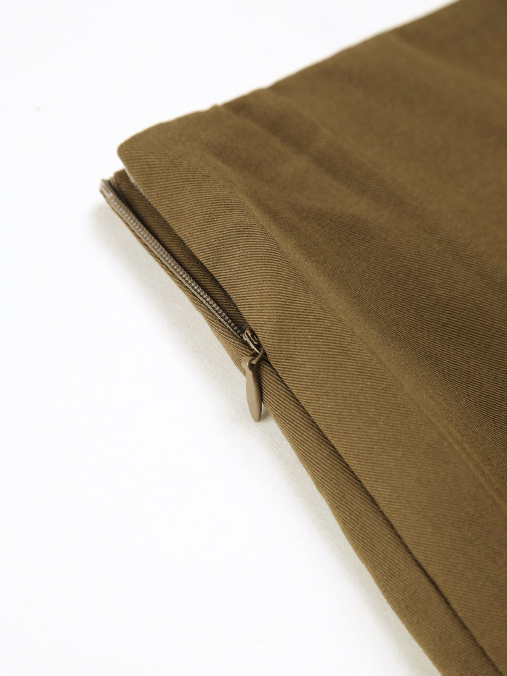 Sie ist mühelose Schlitz-Maxi-Rock