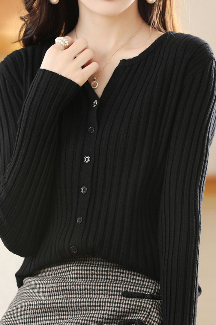 Strickjacke mit Rundhalsausschnitt