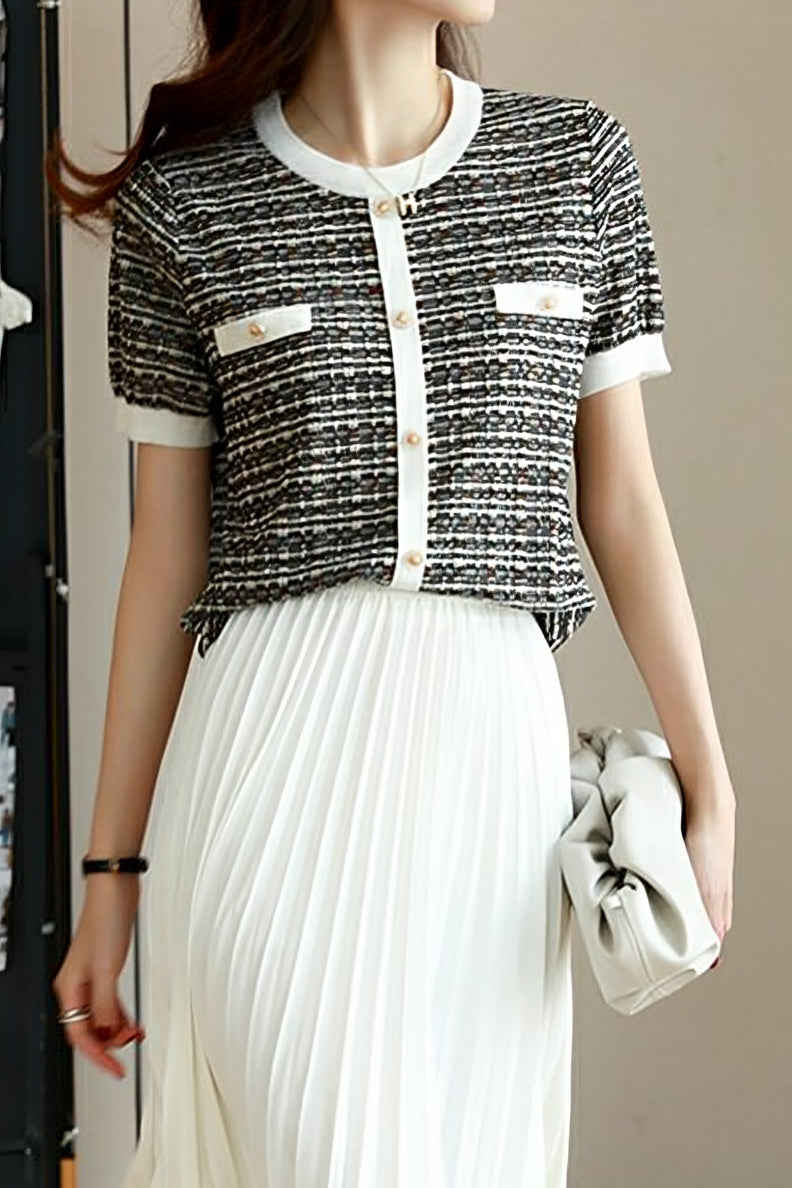 Modischer Strickpullover im Chanel-Stil