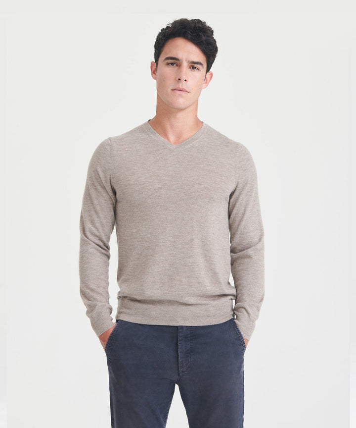 Elite V |Cashmere Long Sleeve V-Neck