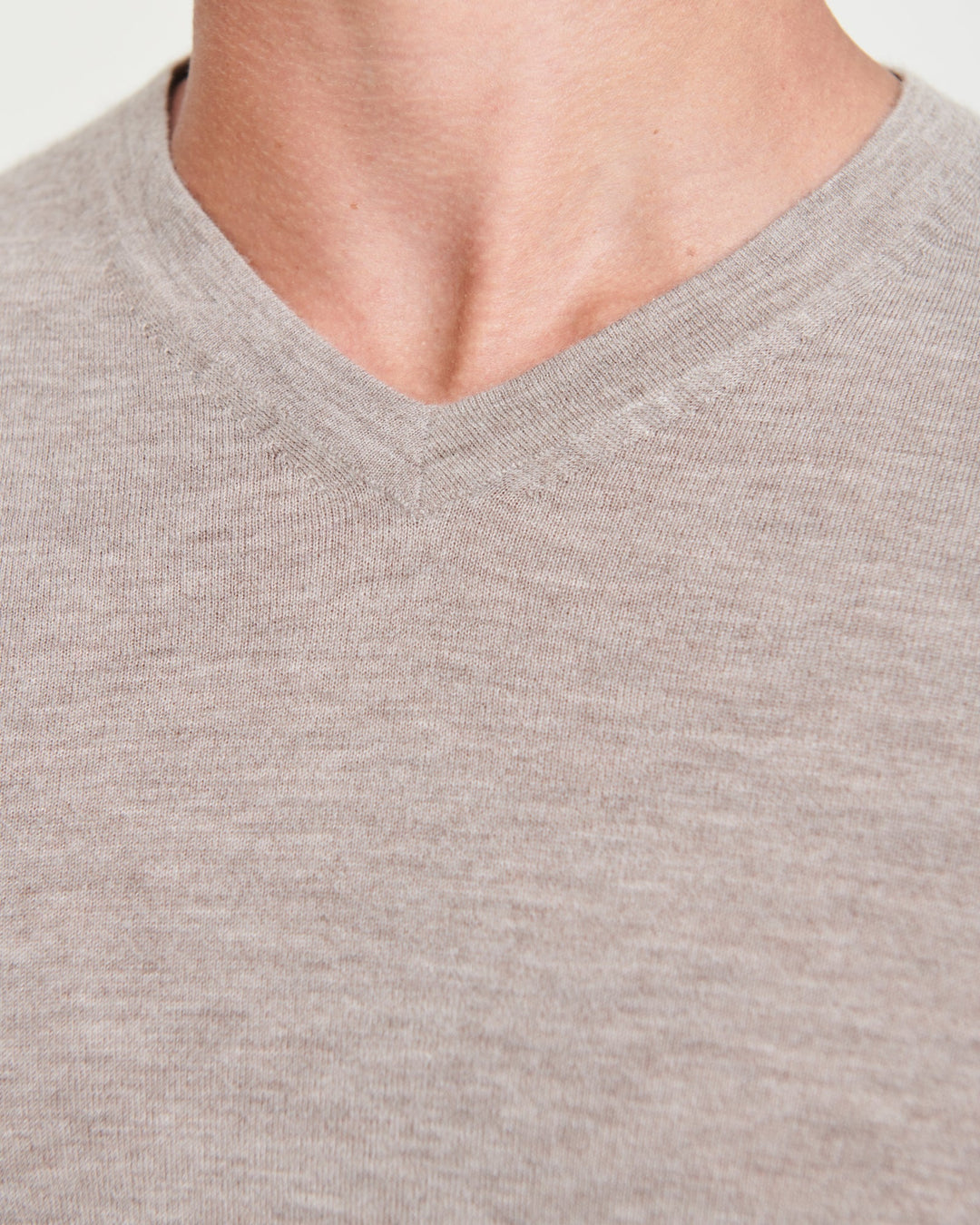 Elite V |Cashmere Long Sleeve V-Neck