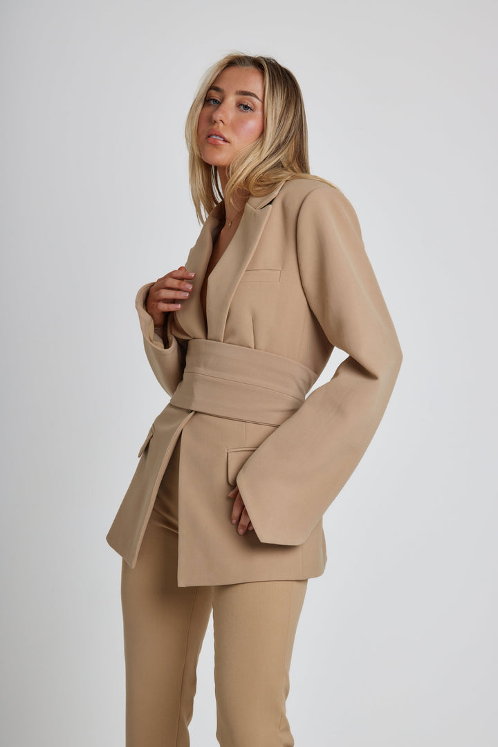 Muze |  Blazer mit  Gürtel