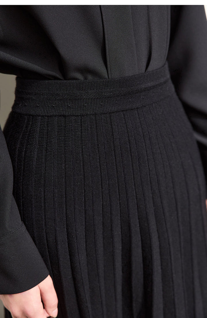 Julliete | Minimalistischer einfarbiger Plissee-Rock