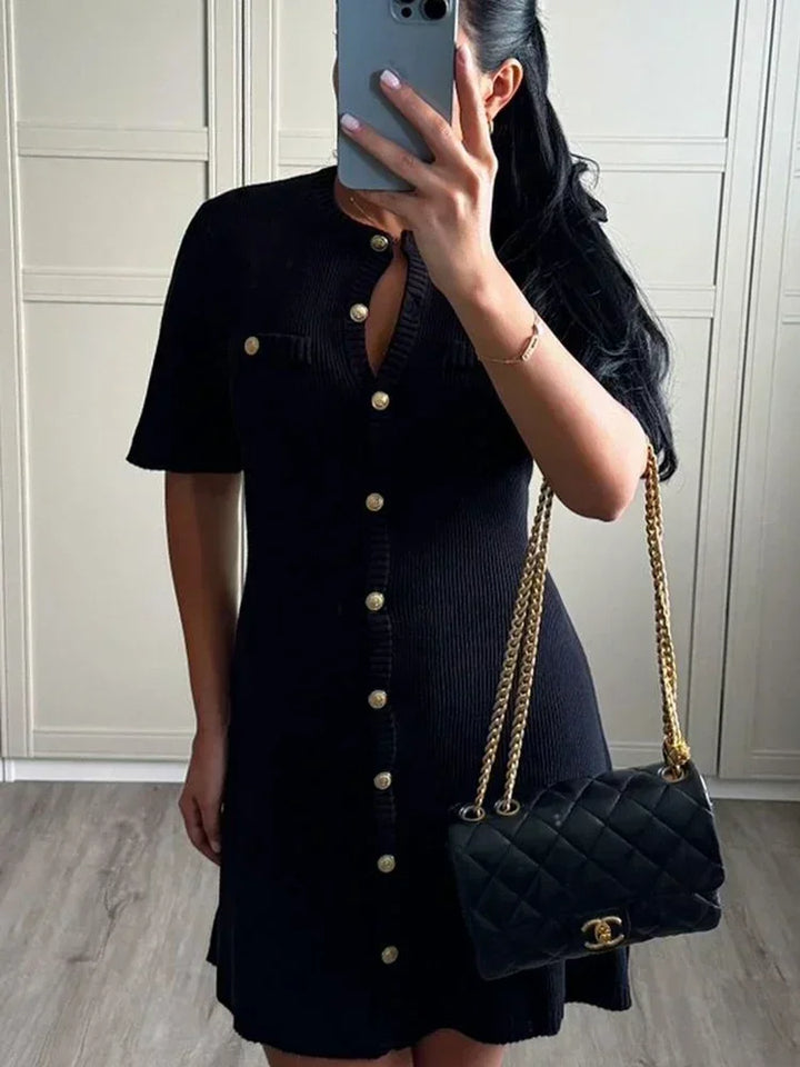 Trendy | Elegantes Gestricktes Mini-Kleid
