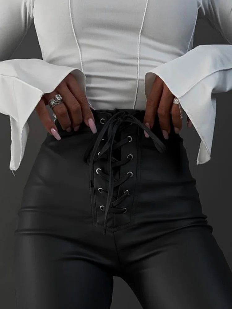 Susy | Weißes, sexy Langarm-Top