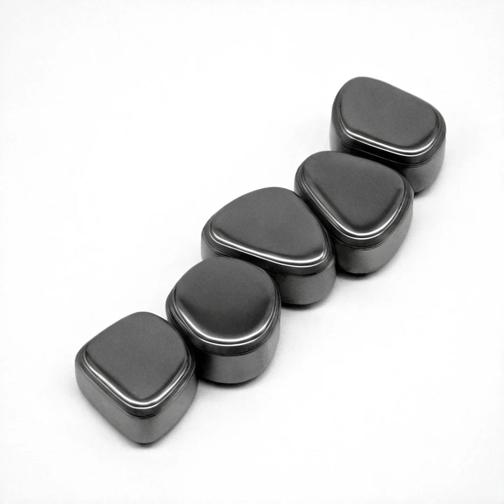 Magna | Polierter schwarzer Lodestone Magnetit – Magnetspiel zur Stressbewältigung und Unterhaltung.