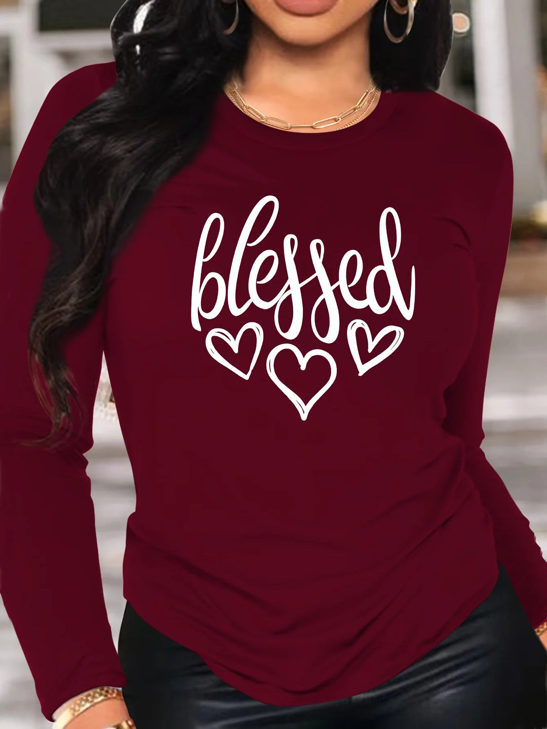 Lovey | T-Shirt mit Gesegnetem Herzprint und Rundhalsausschnitt