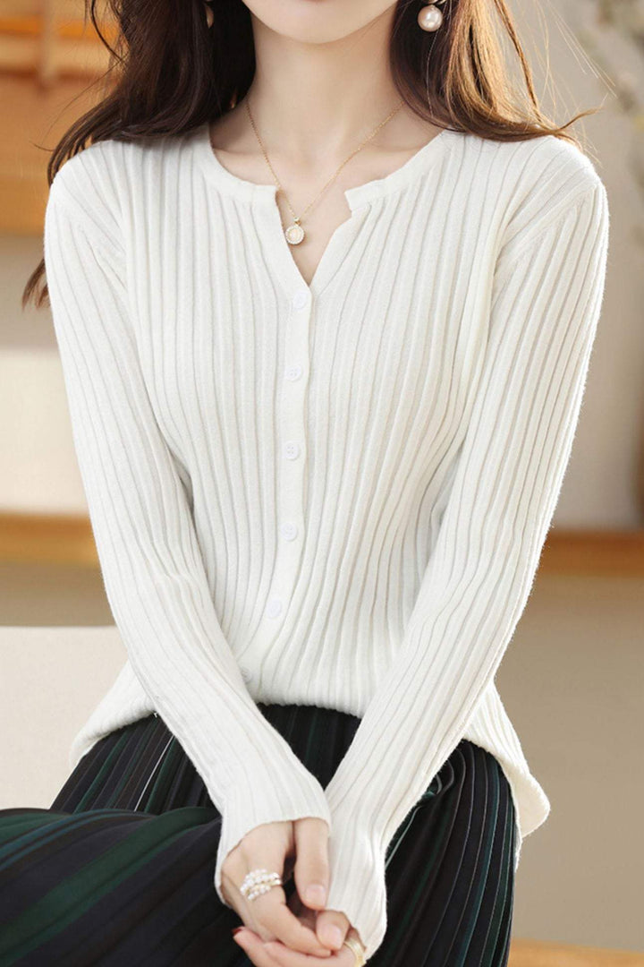 Strickjacke mit Rundhalsausschnitt